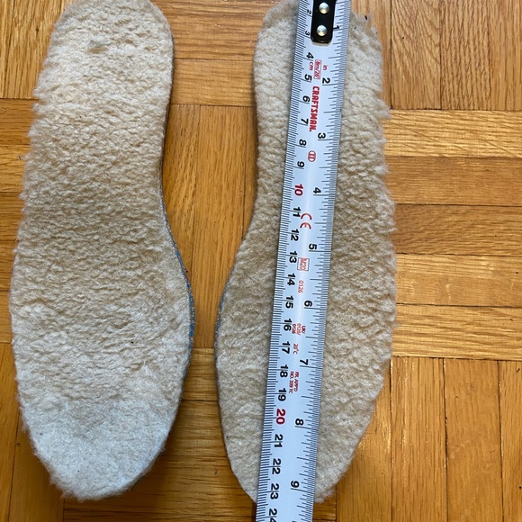 Flattered Sally boots ๐ - Picture 6 of 12